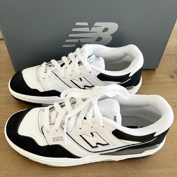 NEW BALANCE 550 Sneakers Shoes Shoe NEW IN BOX - Picture 3 of 5